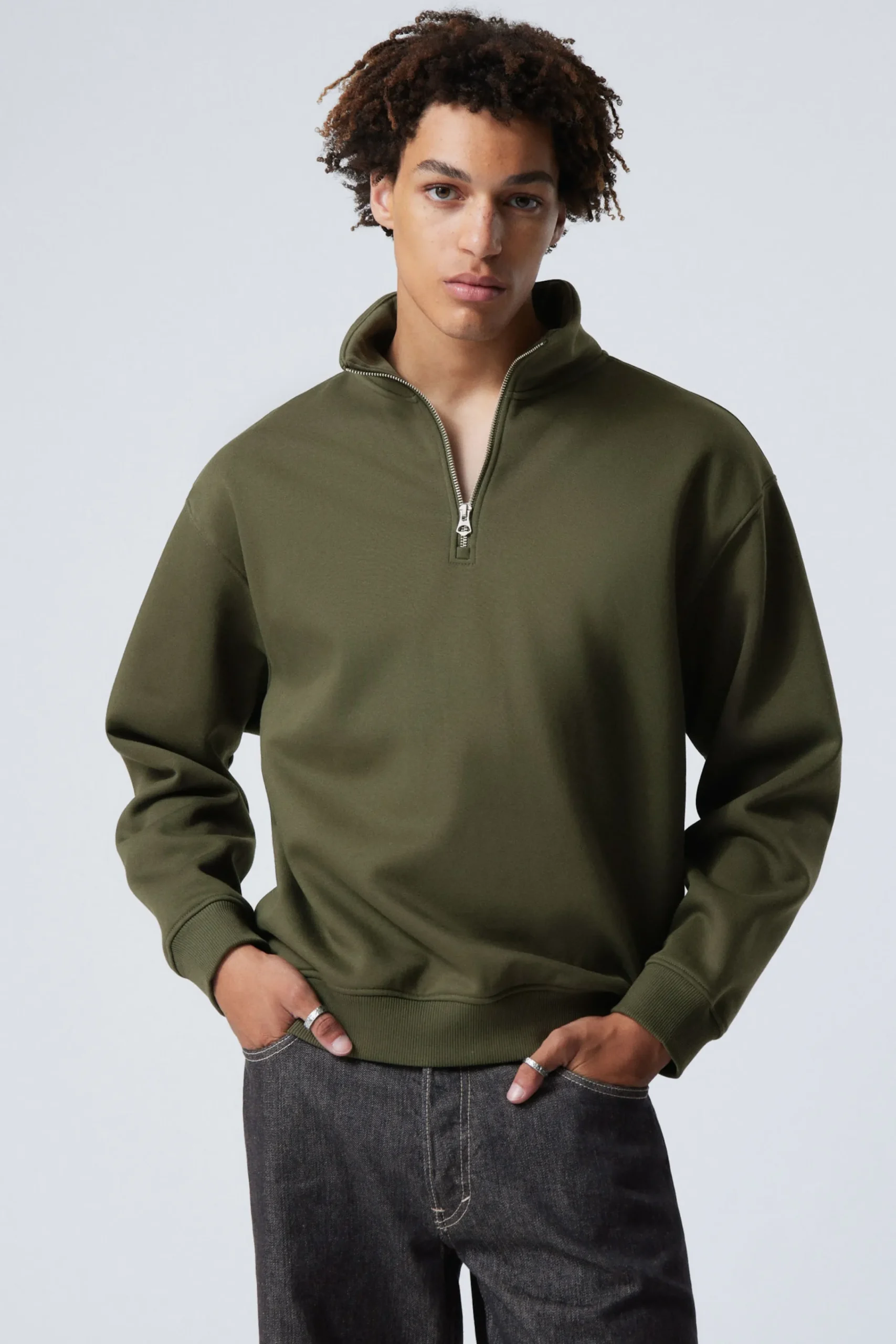Weekday Sweatshirts | Basplagg<TUNG AVSLAPPNAD HALV-ZIP TRÖJA