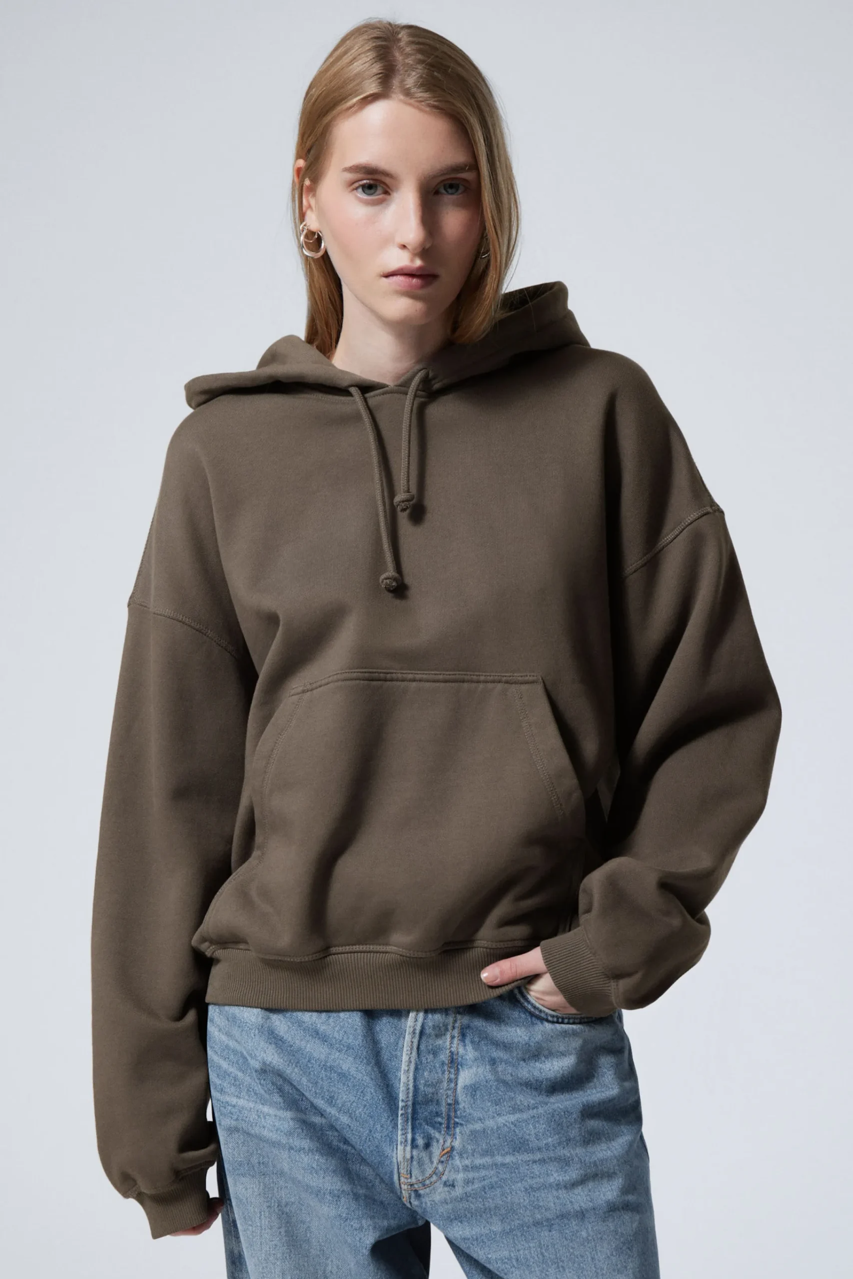 Weekday Hoodies | Basplagg<TUNG LEDIG HOODIE