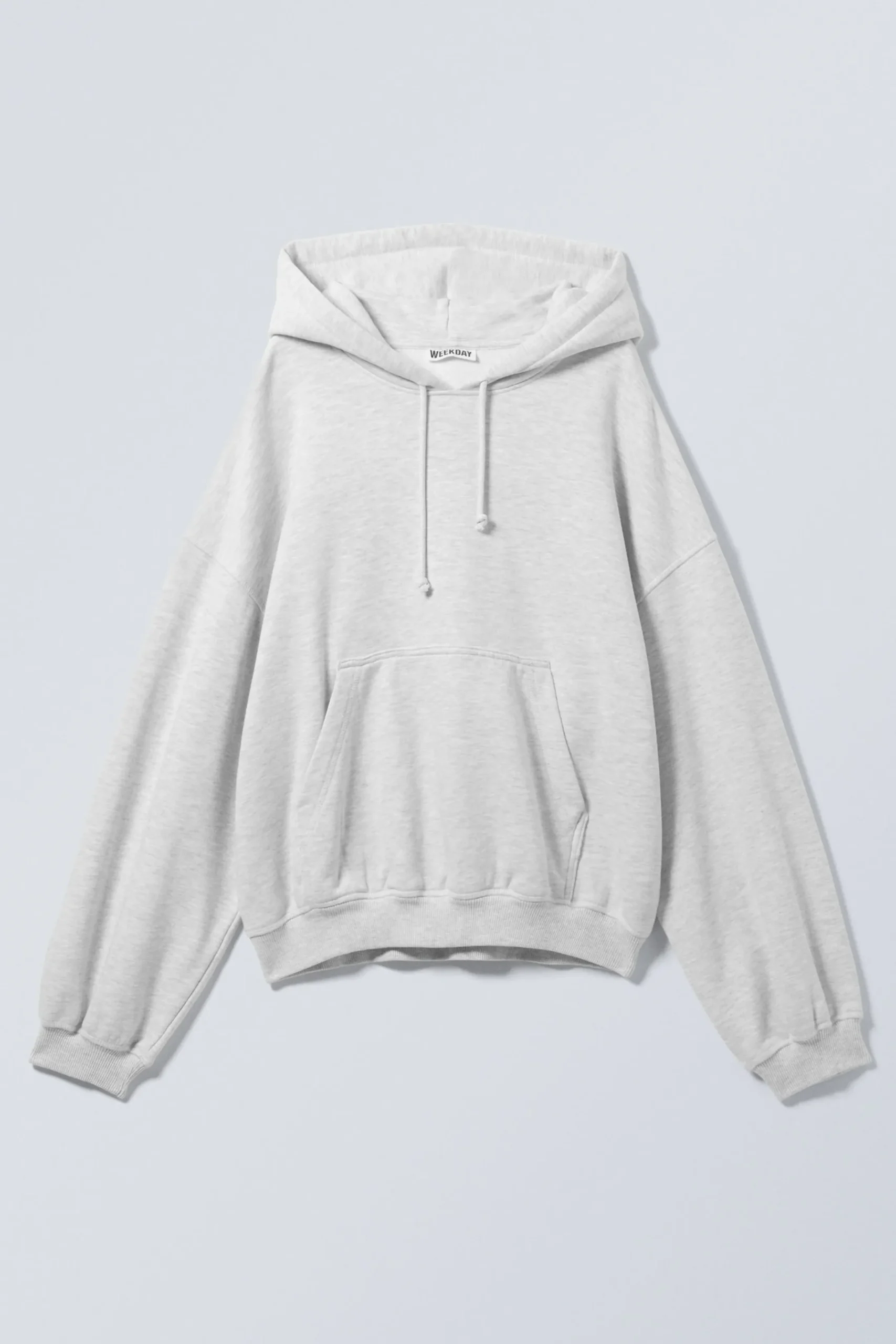 tung_ledig_hoodie_2.webp Weekday Hoodies | Basplagg<TUNG LEDIG HOODIE