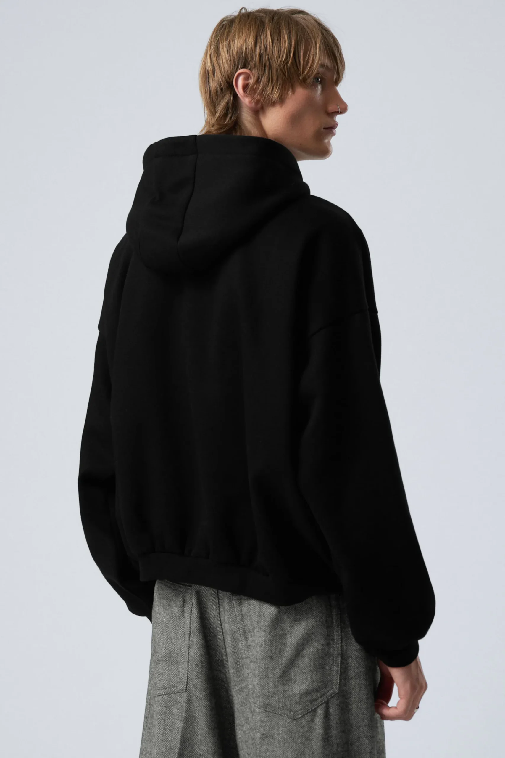 tung_oversized_hoodie_3-5.webp Weekday Basplagg | Hoodies<TUNG OVERSIZED HOODIE
