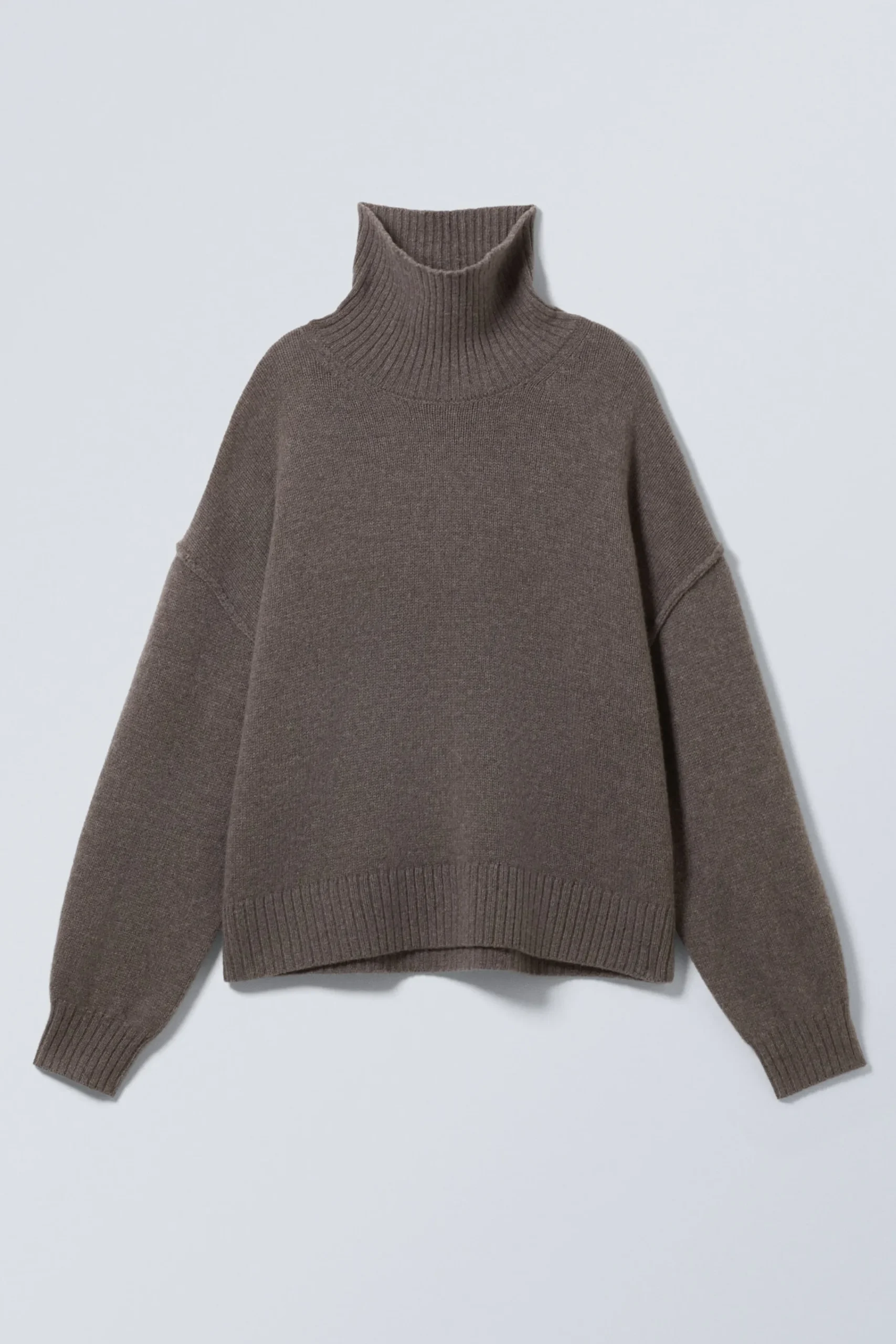 turtleneck_i_ull_2.webp Weekday Stickat<TURTLENECK I ULL