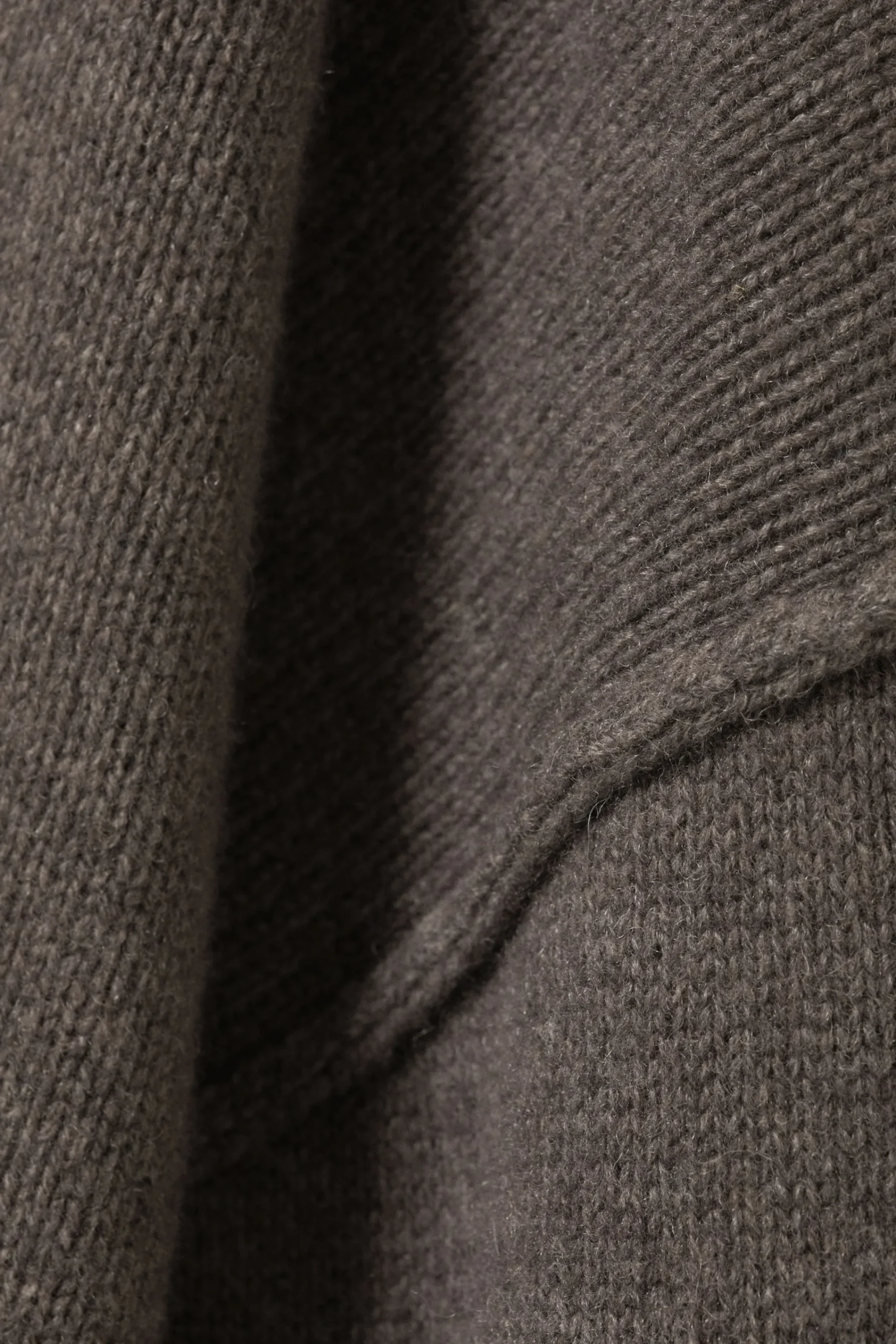 turtleneck_i_ull_4.webp Weekday Stickat<TURTLENECK I ULL