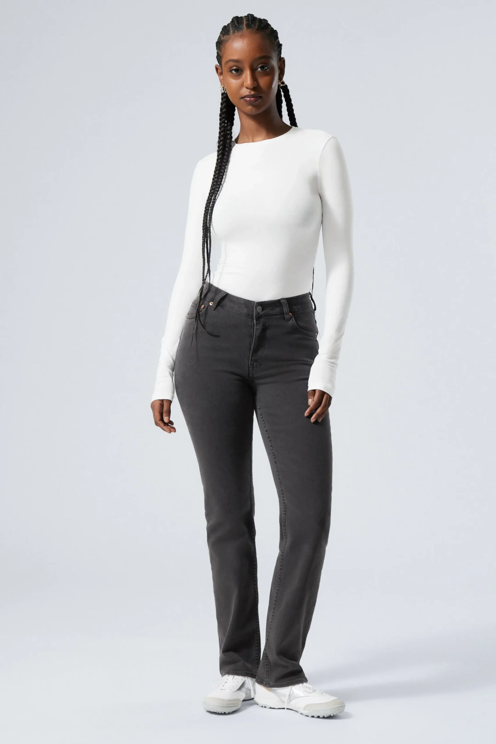 Weekday Jeans<TWIG CURVE MID WAIST SLIM STRAIGHT LEG JEANS