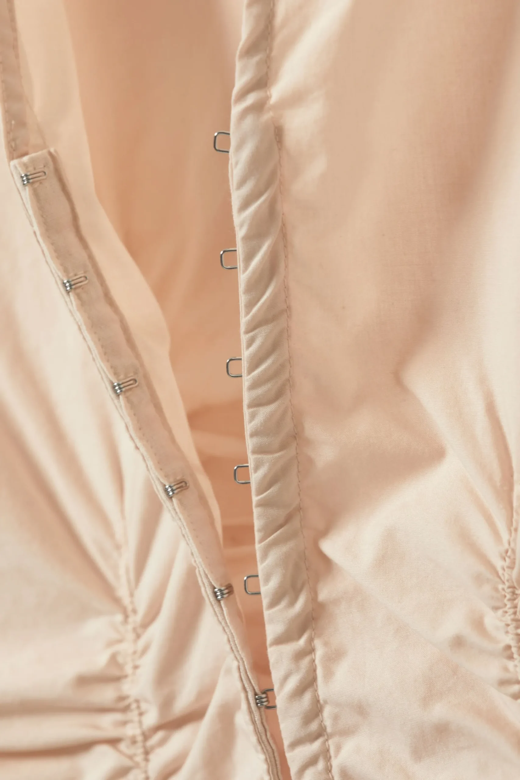 Weekday Blusar & Skjortor<V-RINGAD POPLIN SKJORTA