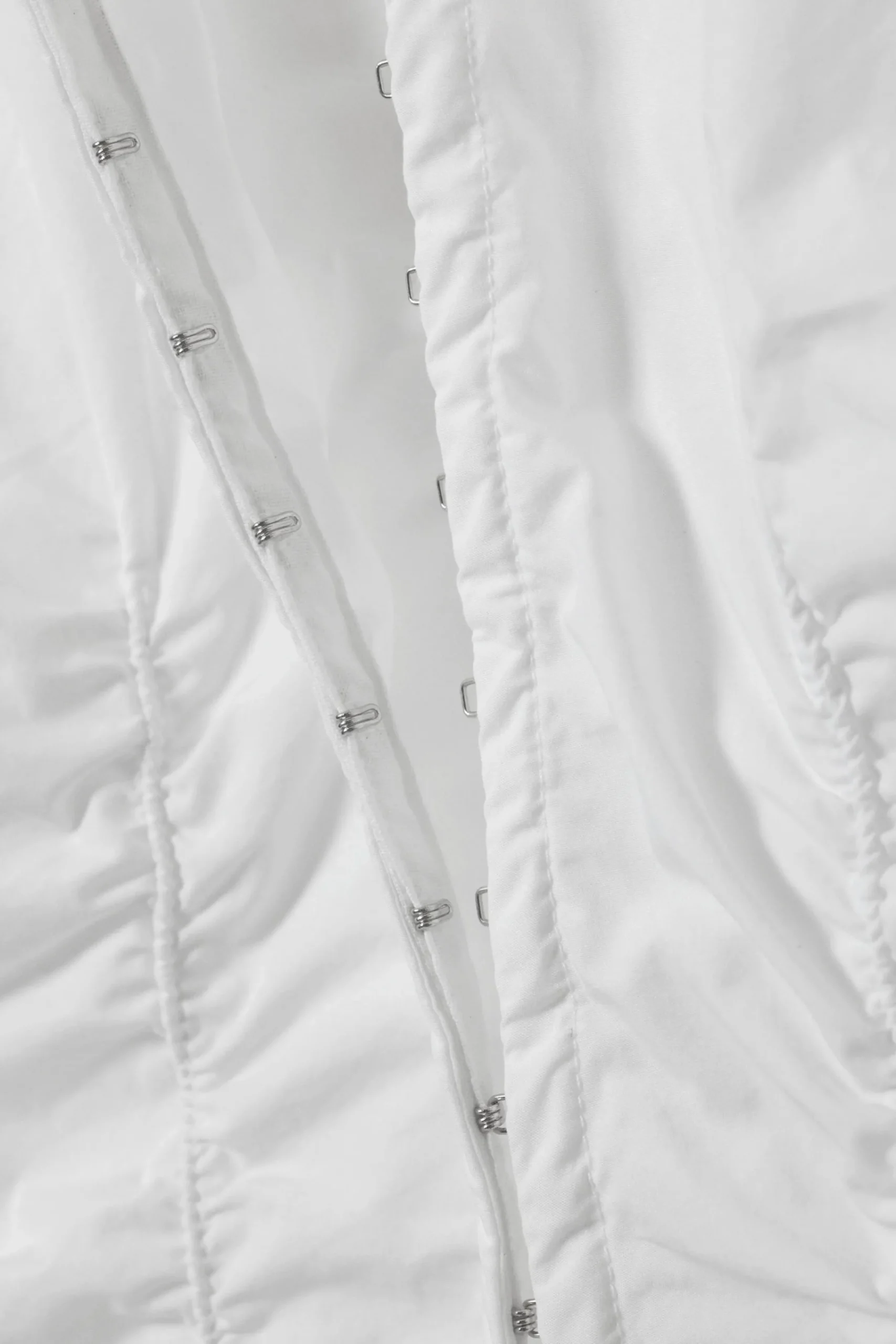 Weekday Blusar & Skjortor<V-RINGAD POPLIN SKJORTA