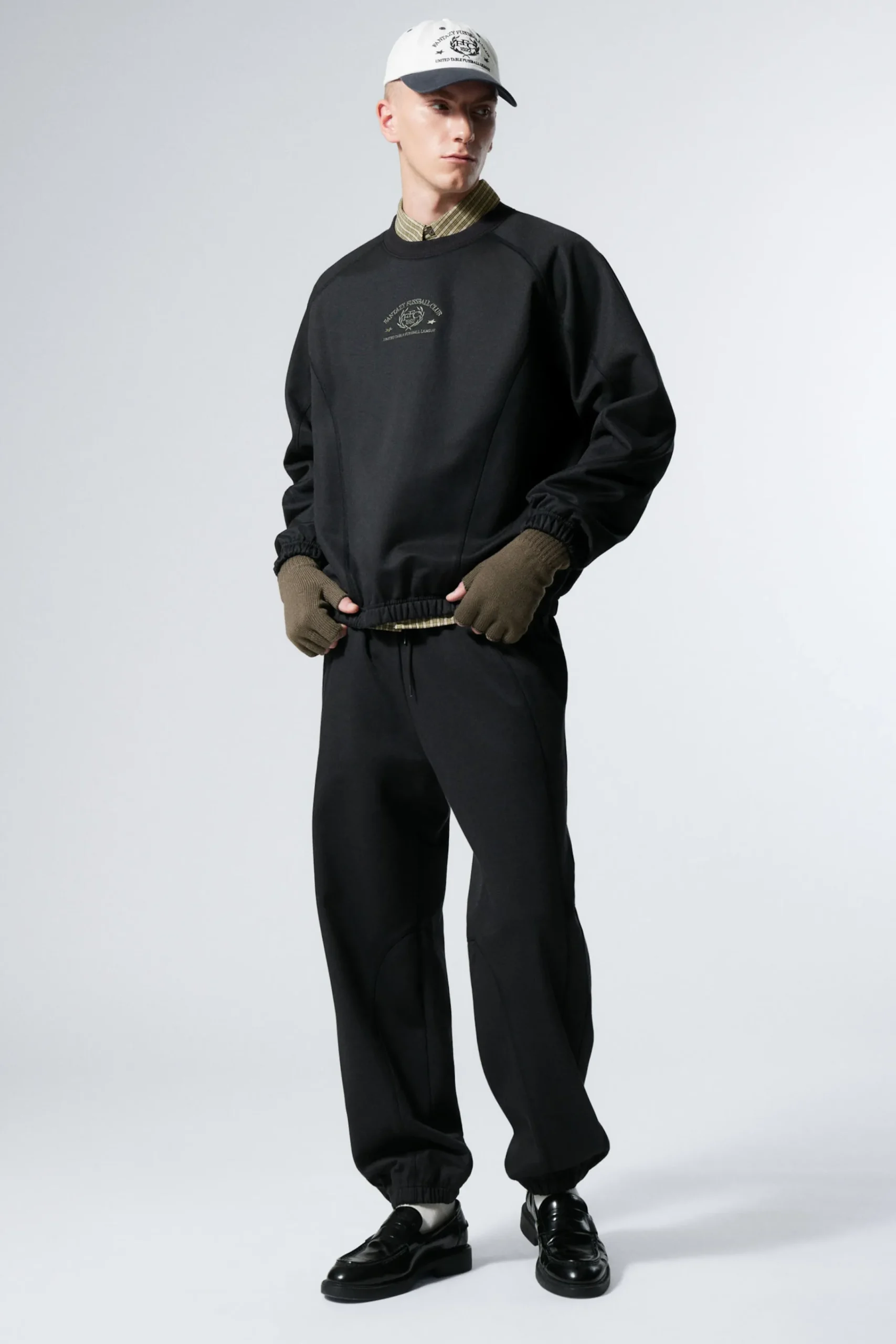 Weekday Graphics | Sweatshirts<WARM UP LEDIG SWEATSHIRT