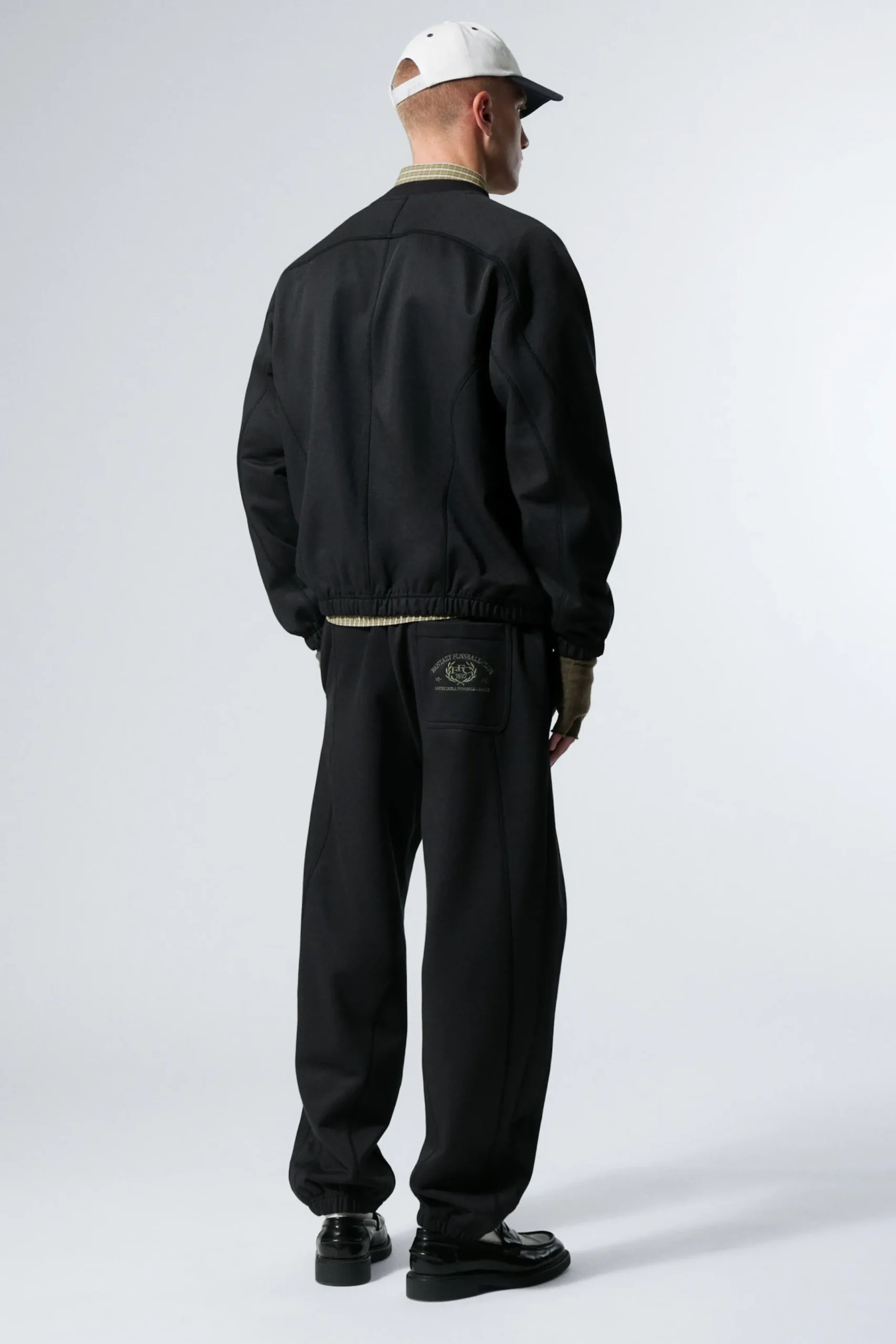 warm_up_ledig_sweatshirt_3.webp Weekday Graphics | Sweatshirts<WARM UP LEDIG SWEATSHIRT