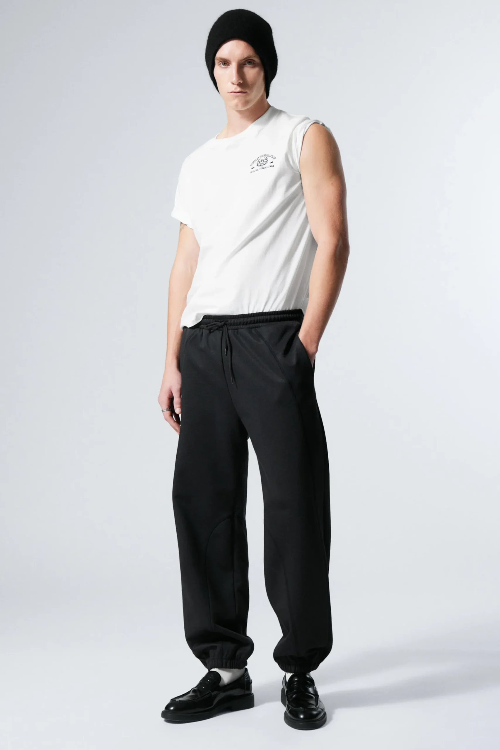 Weekday Graphics<WARM UP SWEATPANTS MED RAK PASSFORM